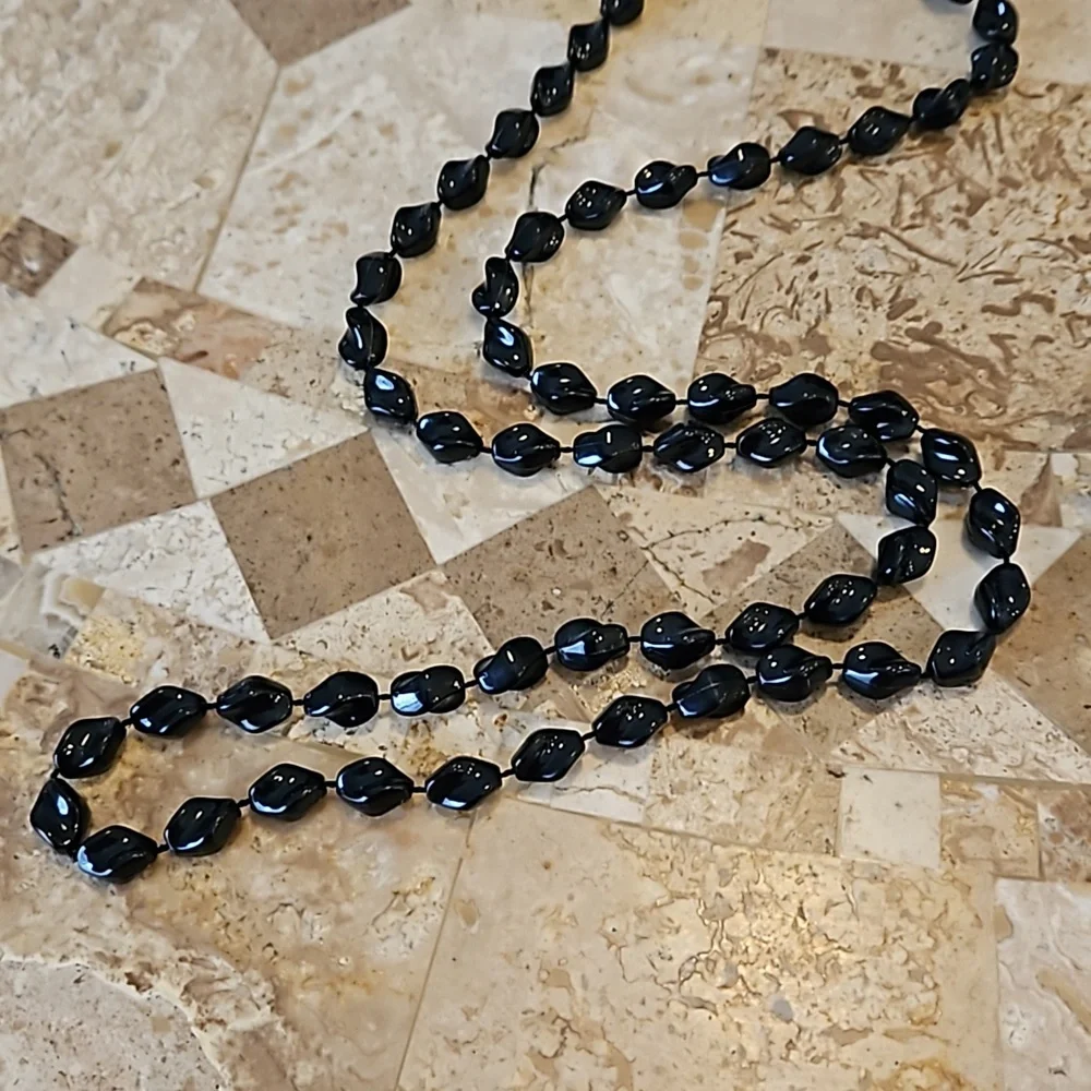 Sarah Cov Coventry Long Necklace Holiday Beads Black Plastic Beaded Vintage - Picture 5 of 9